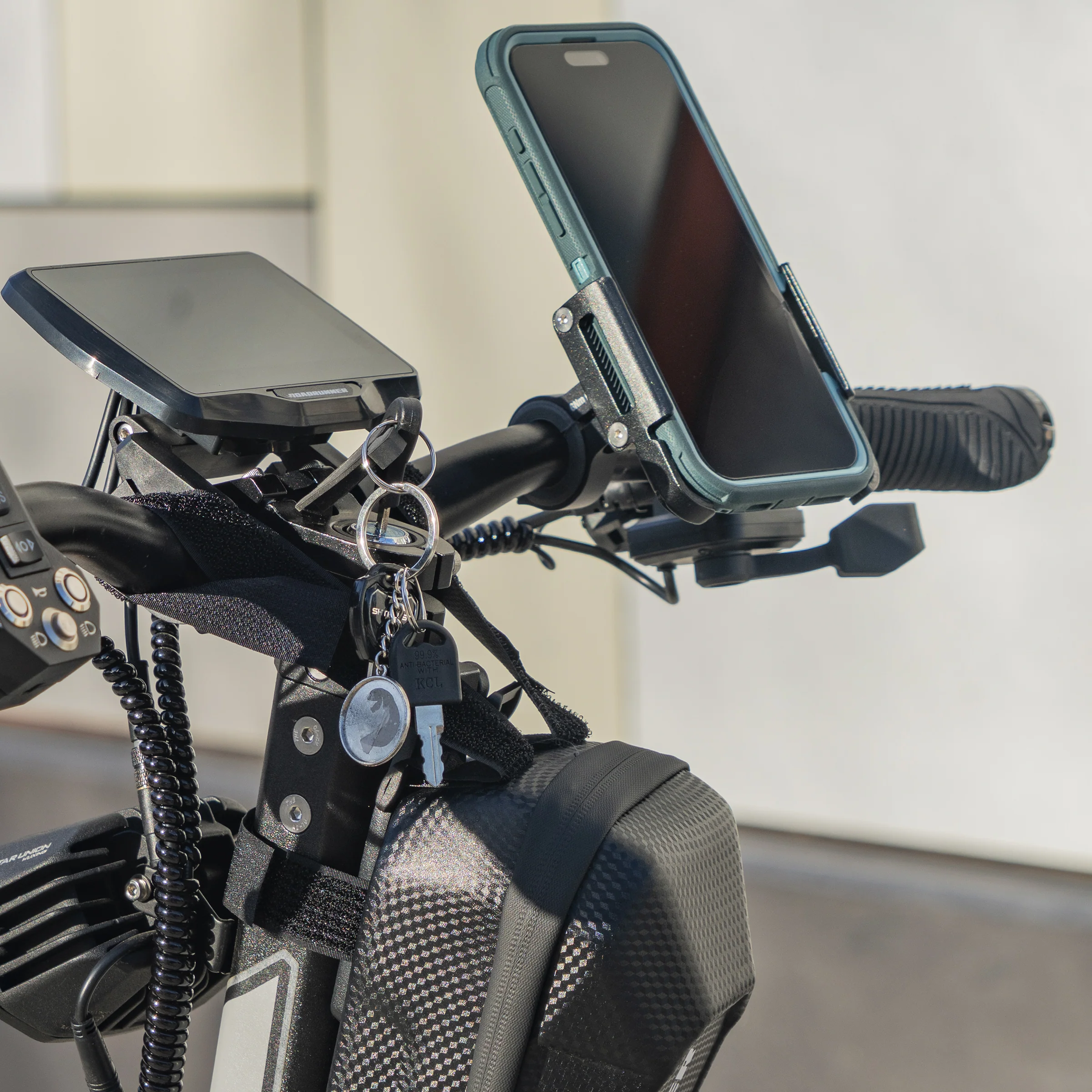 Mobile Phone Holder Handlebar Mount - Image 4